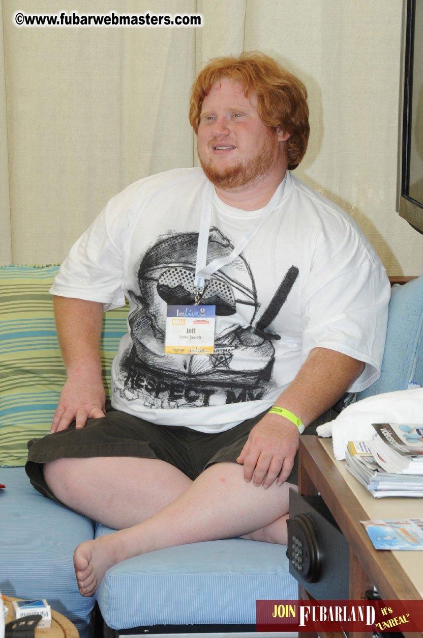 Cabana Exhibits & Networking Hub @ Dish Pool