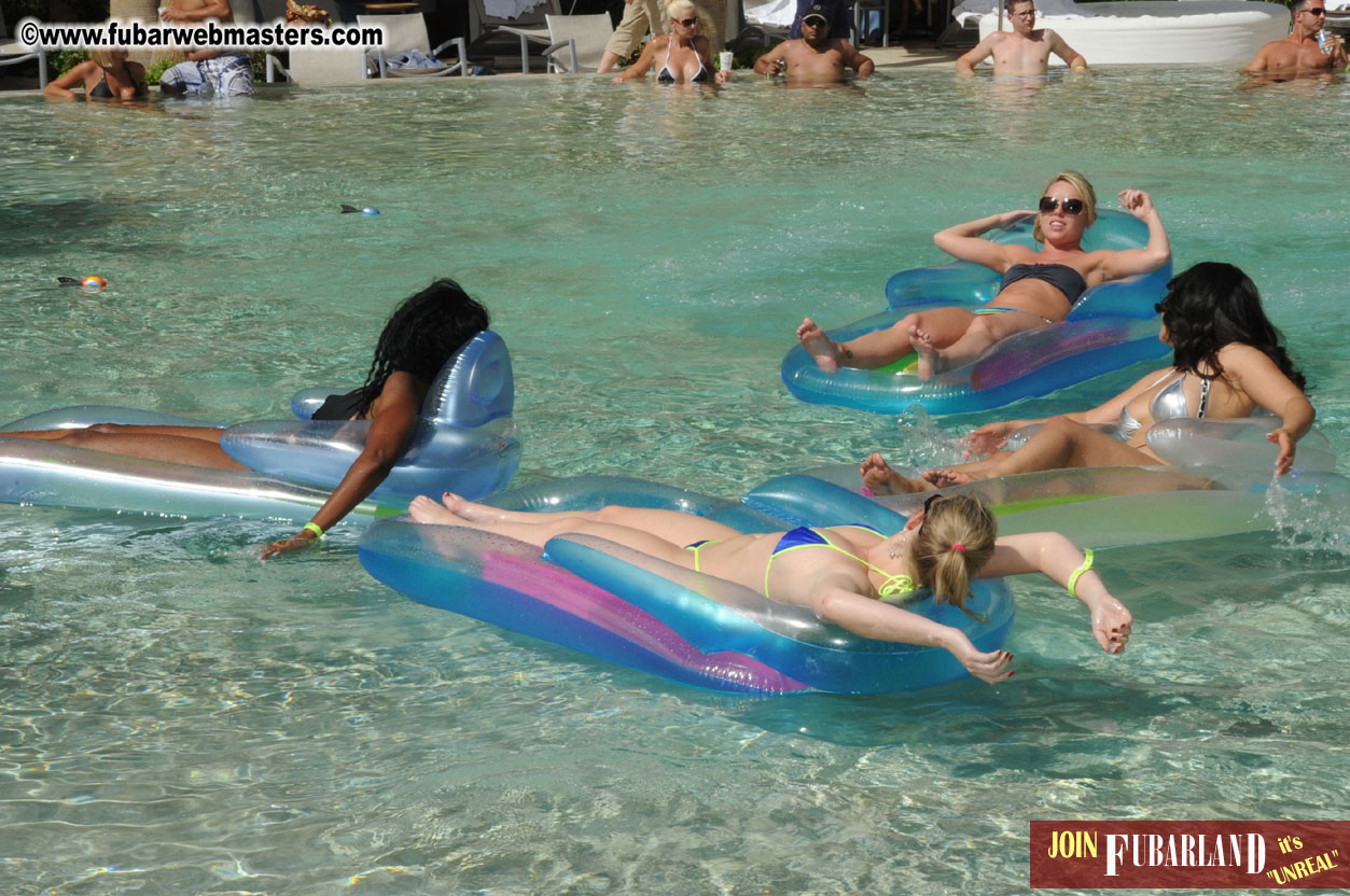 Cabana Exhibits & Networking Hub @ Dish Pool