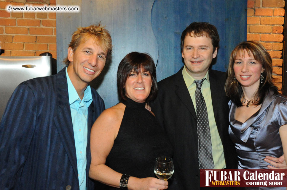 2Much.net Christmas Cocktails and Dinner