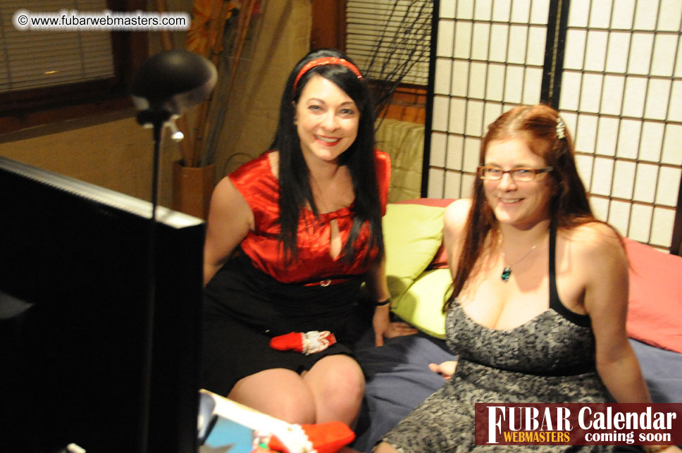 2Much.net Christmas Cocktails and Dinner