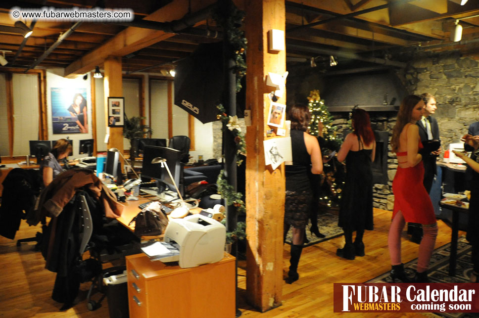 2Much.net Christmas Cocktails and Dinner