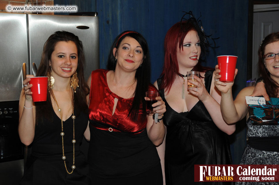 2Much.net Christmas Cocktails and Dinner