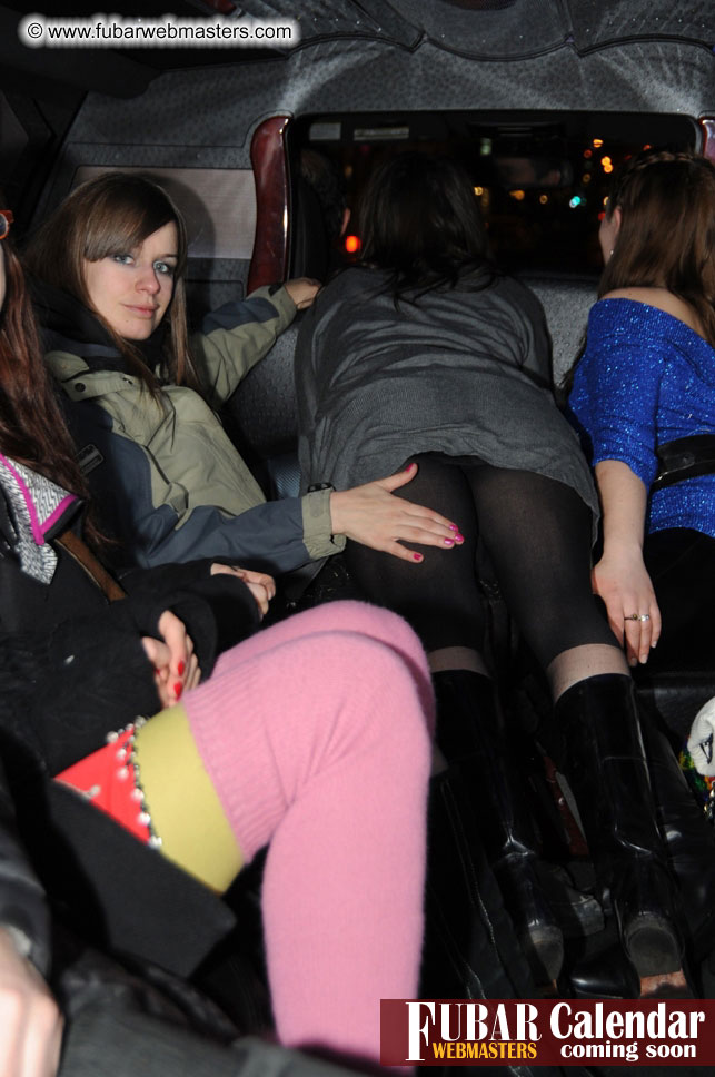 2Much.net Christmas Cocktails and Dinner