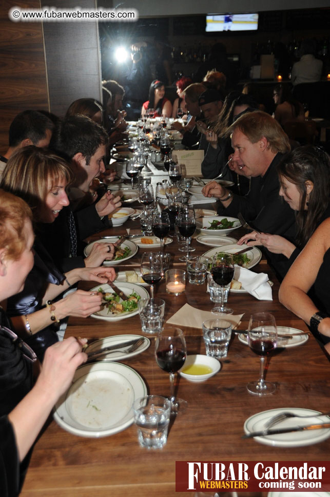 2Much.net Christmas Cocktails and Dinner