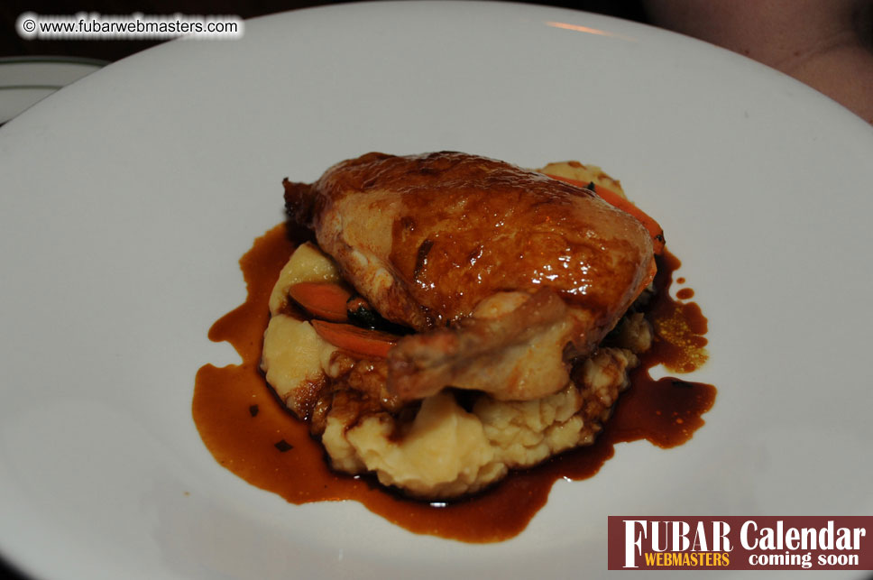 2Much.net Christmas Cocktails and Dinner