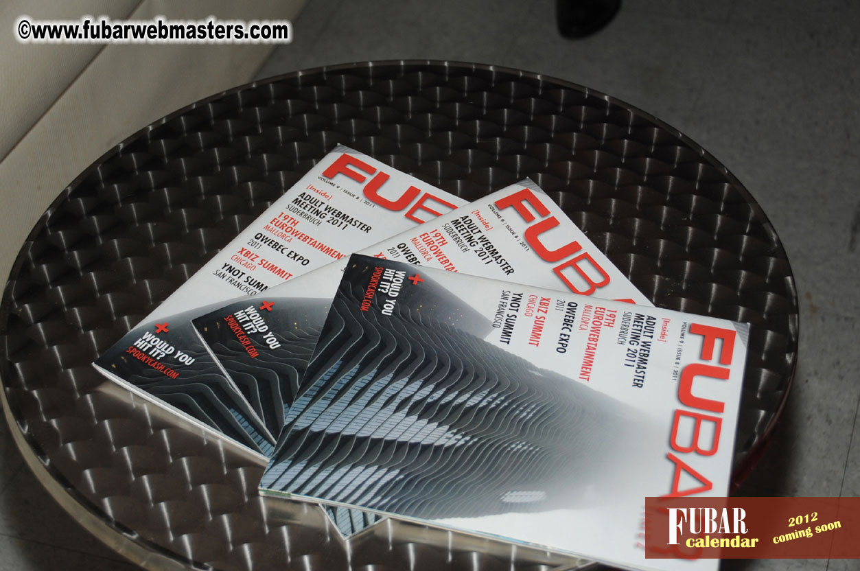 Montreal Online Adult Biz XMAS Party