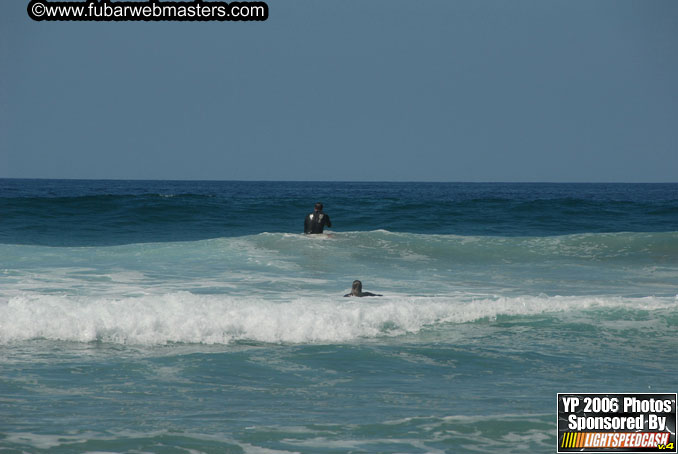 Ycaza & Mike Hawk Surfing