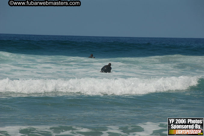 Ycaza & Mike Hawk Surfing