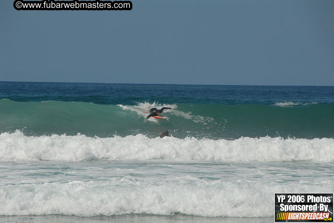 Ycaza & Mike Hawk Surfing