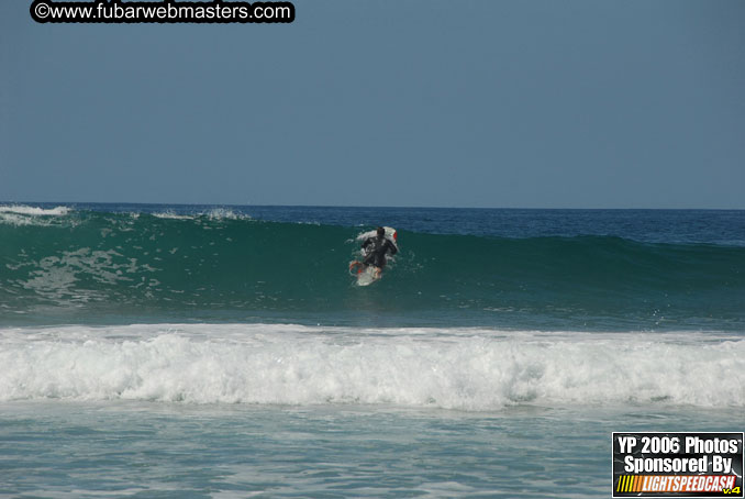 Ycaza & Mike Hawk Surfing
