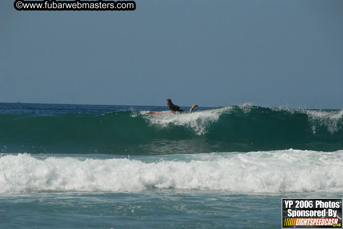 Ycaza & Mike Hawk Surfing