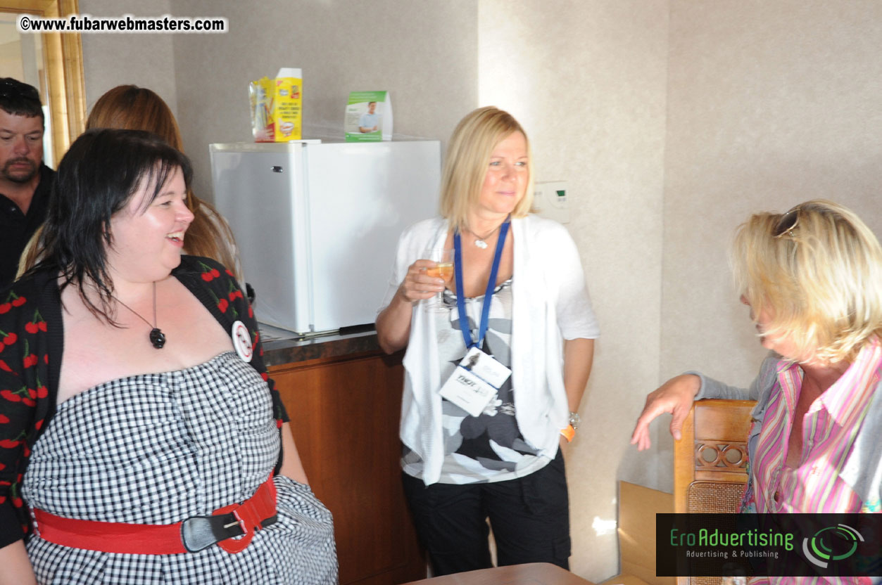 MojoHost Suite Party