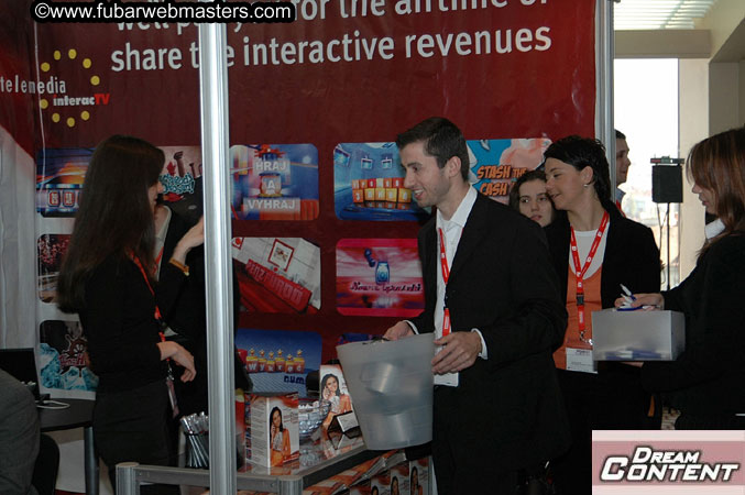 Registration, Set-up and Show Floor 2005