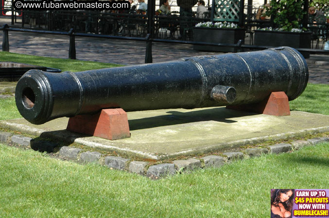 Around London and the Party set-up @ Tantra 2005