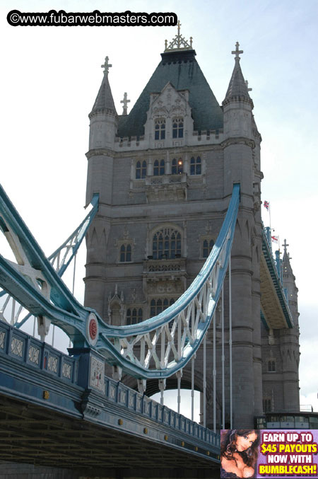 Around London and the Party set-up @ Tantra 2005