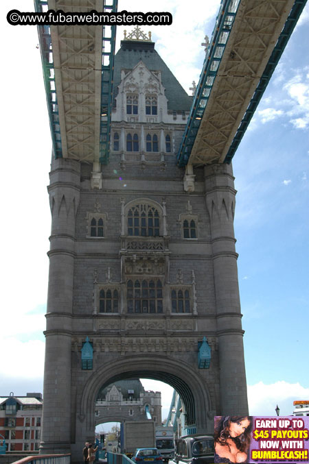 Around London and the Party set-up @ Tantra 2005