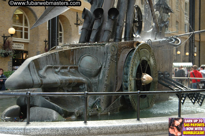 Around London and the Party set-up @ Tantra 2005