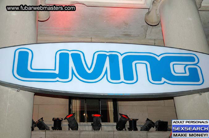 WarmUp Party at Club Living 2005