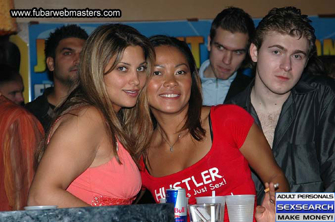 WarmUp Party at Club Living 2005