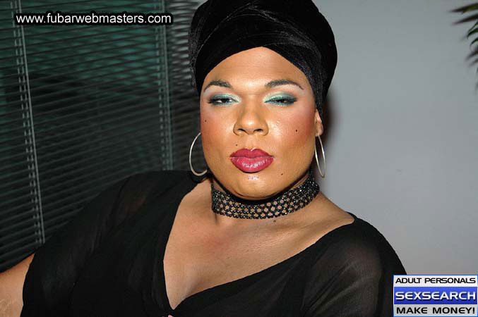 2much.net Winner's Celebration Round-out Party 2005