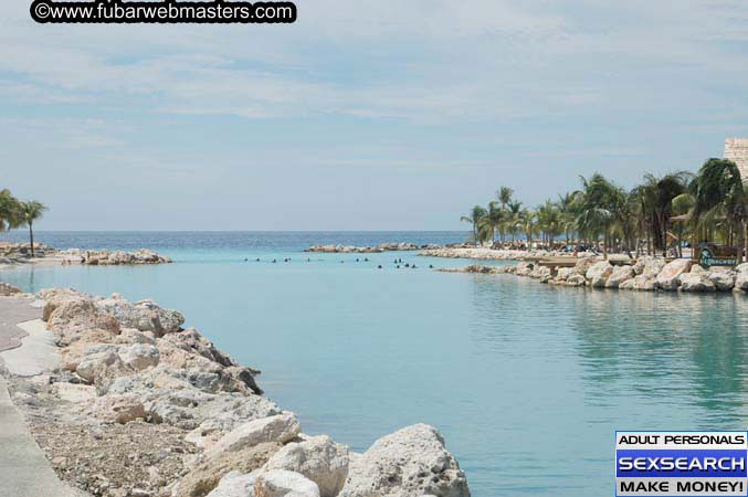 Jupiter Hosting and SpaCash Beach Party 2005