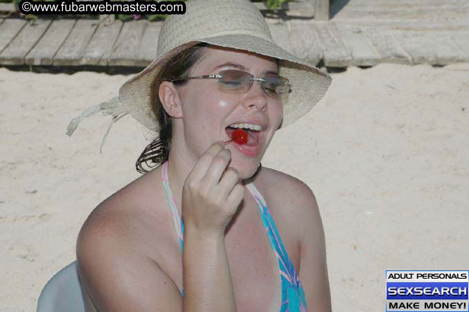 Jupiter Hosting and SpaCash Beach Party 2005