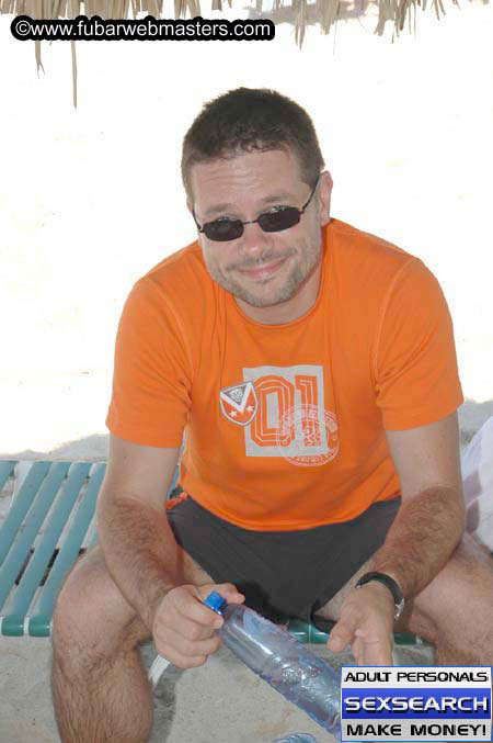 Jupiter Hosting and SpaCash Beach Party 2005