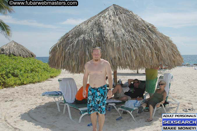 Jupiter Hosting and SpaCash Beach Party 2005