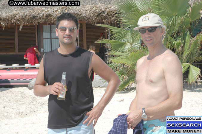 Jupiter Hosting and SpaCash Beach Party 2005