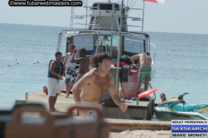 Jupiter Hosting and SpaCash Beach Party 2005