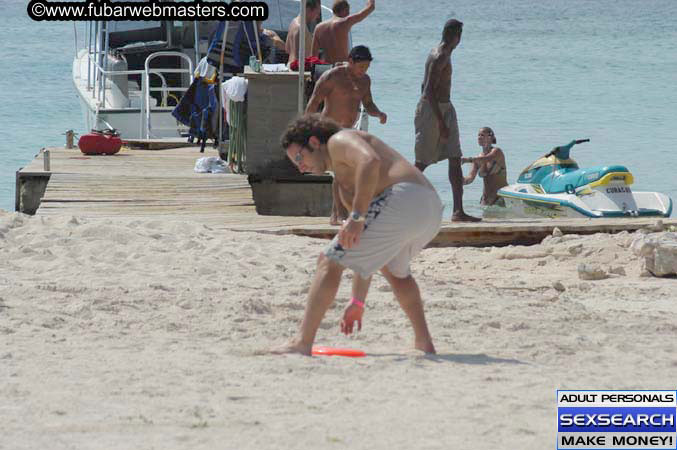 Jupiter Hosting and SpaCash Beach Party 2005