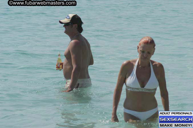 Jupiter Hosting and SpaCash Beach Party 2005