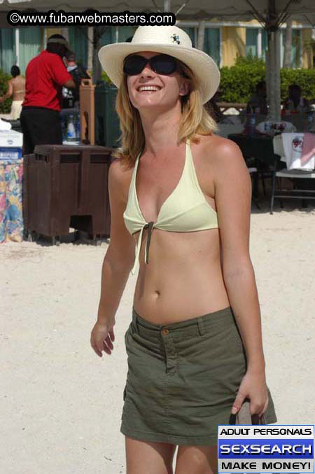 Jupiter Hosting and SpaCash Beach Party 2005