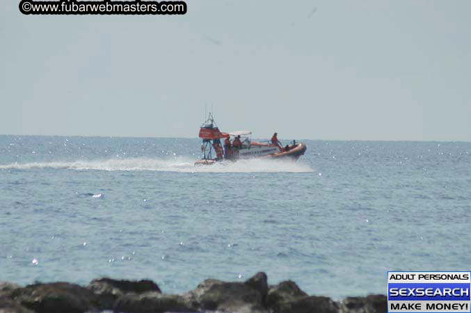 Jupiter Hosting and SpaCash Beach Party 2005