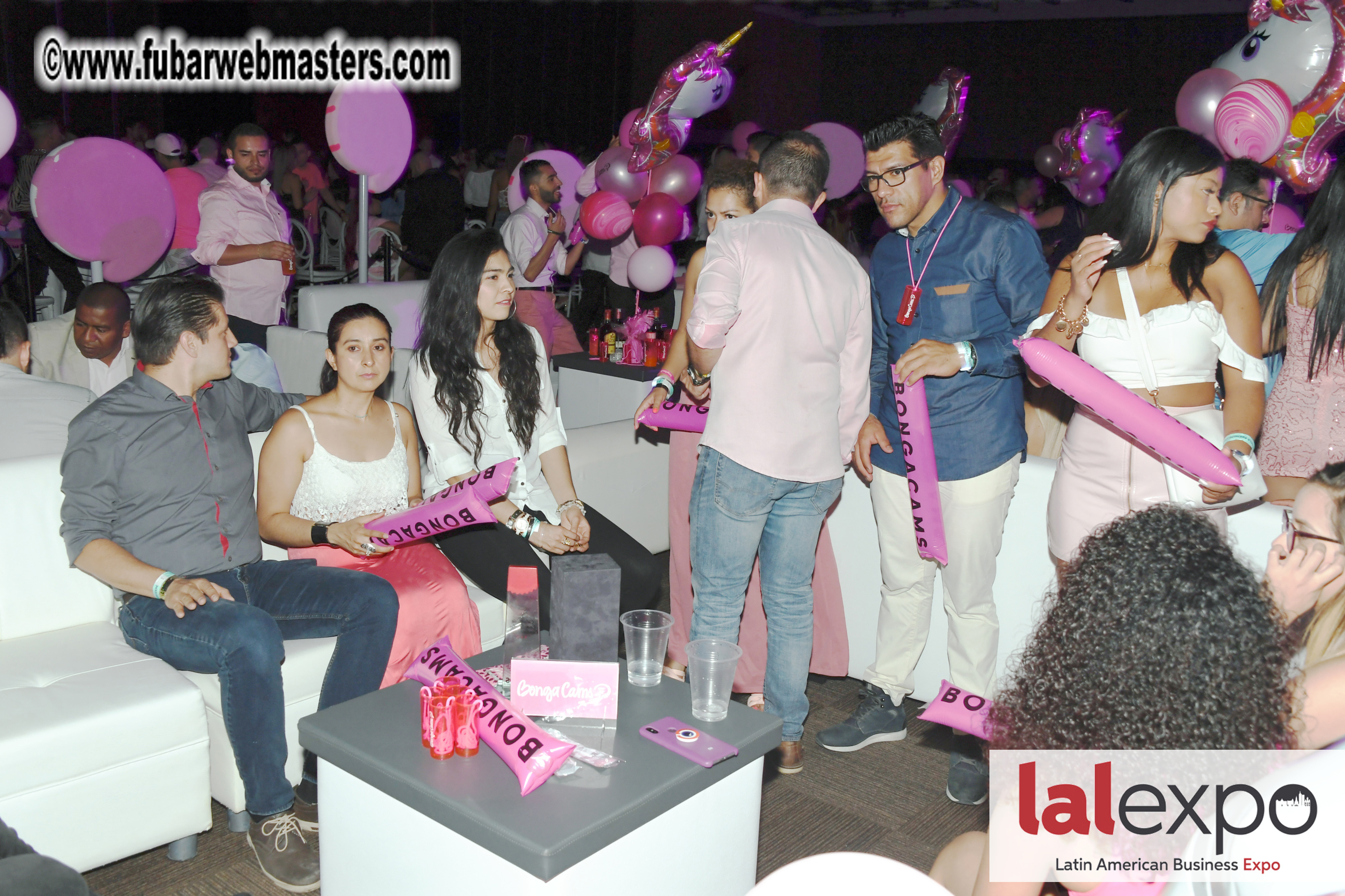 Bongacams Pink Paradise Party
