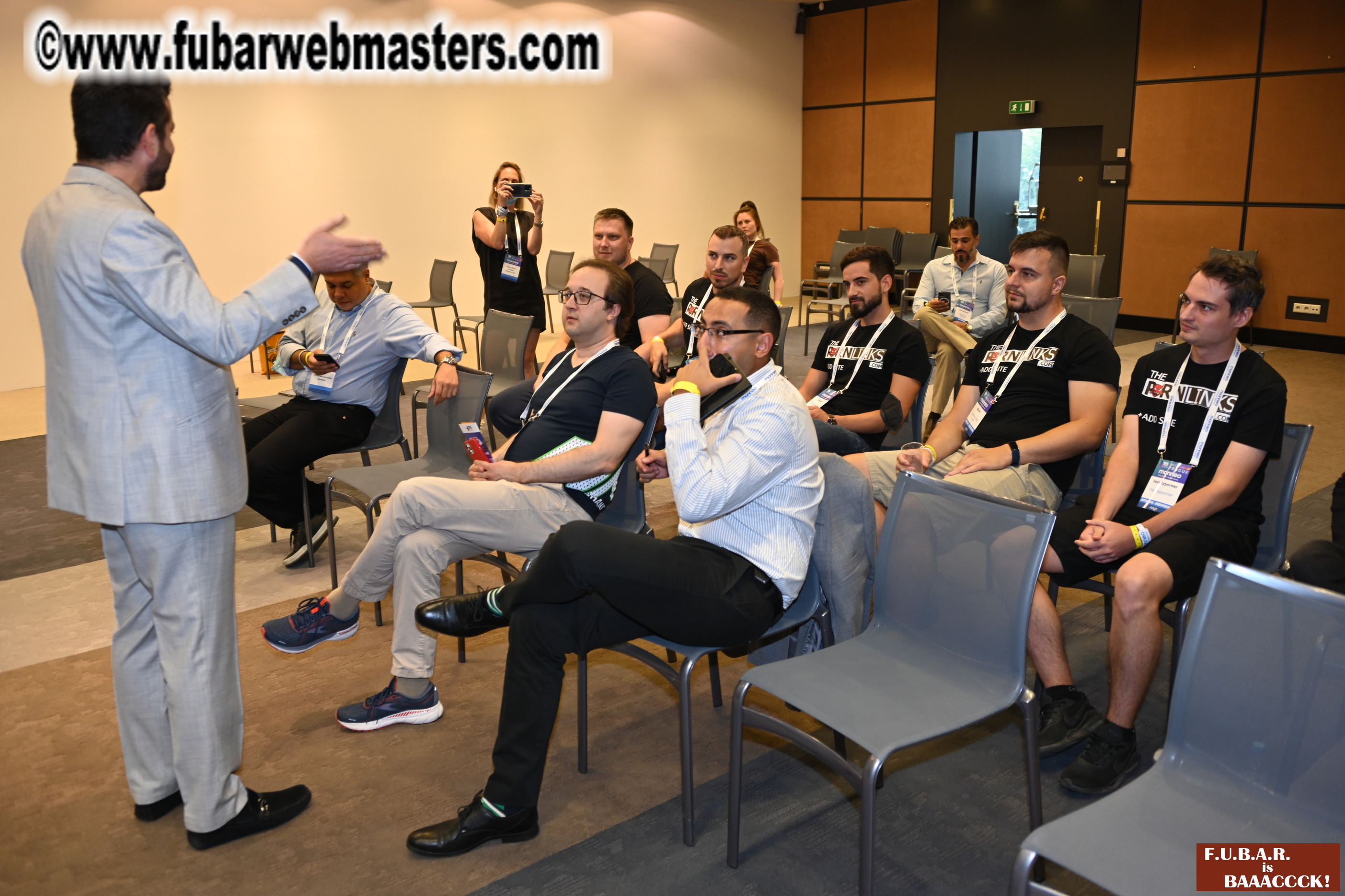 Show Floor & Seminars