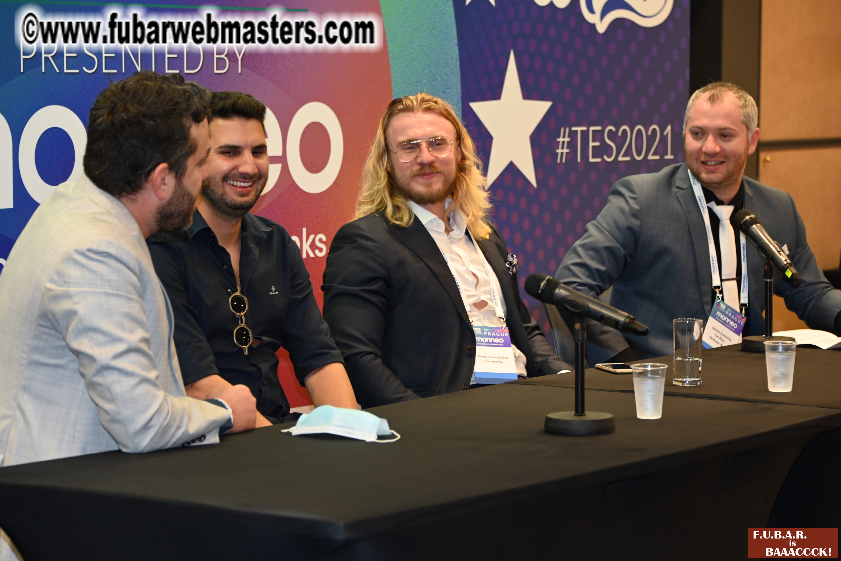 Show Floor & Seminars