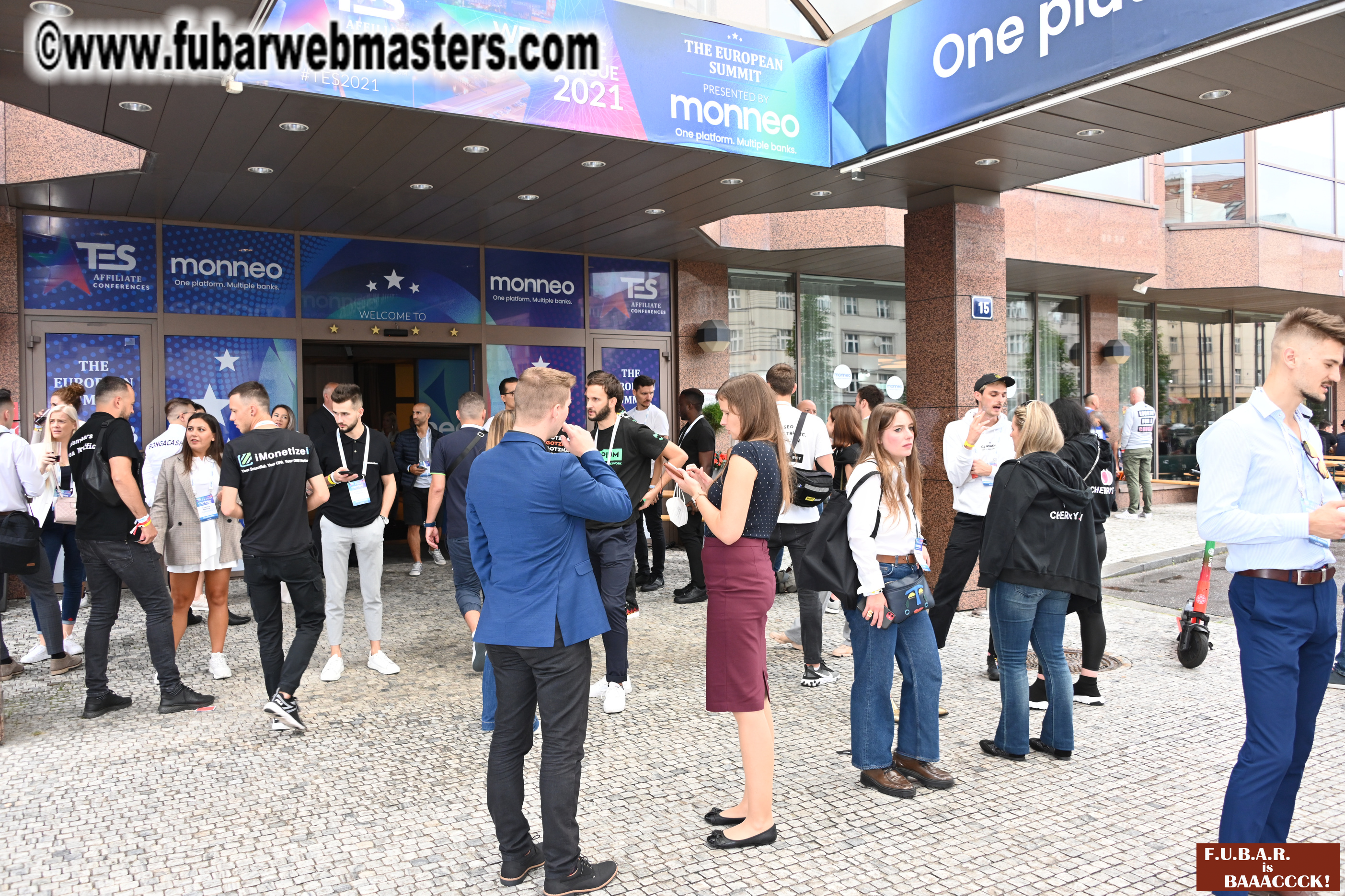 Show Floor & Seminars