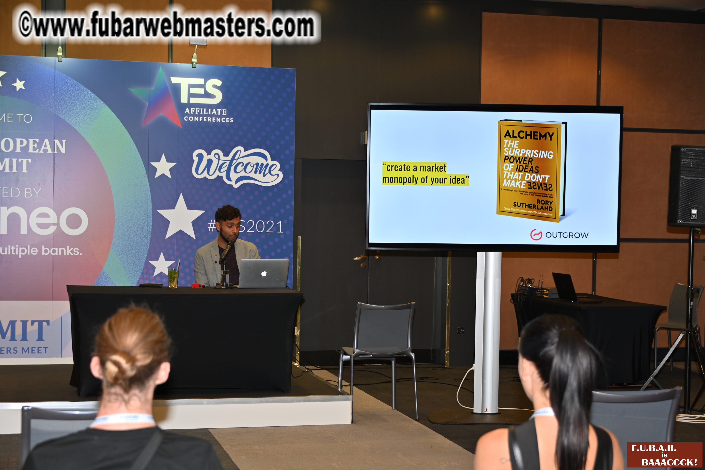 Show Floor & Seminars