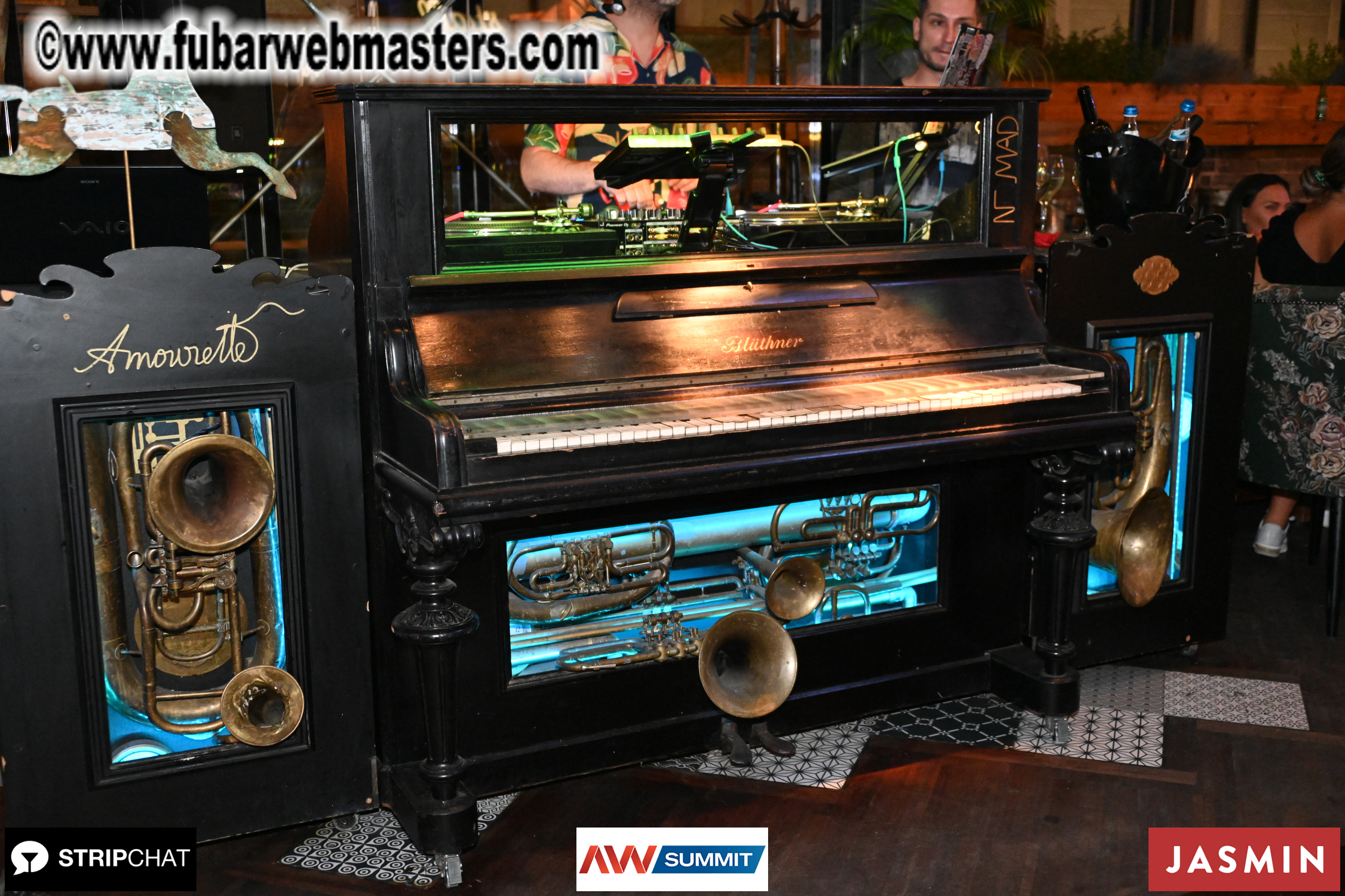 Sponsors Dinner - Networking & Party