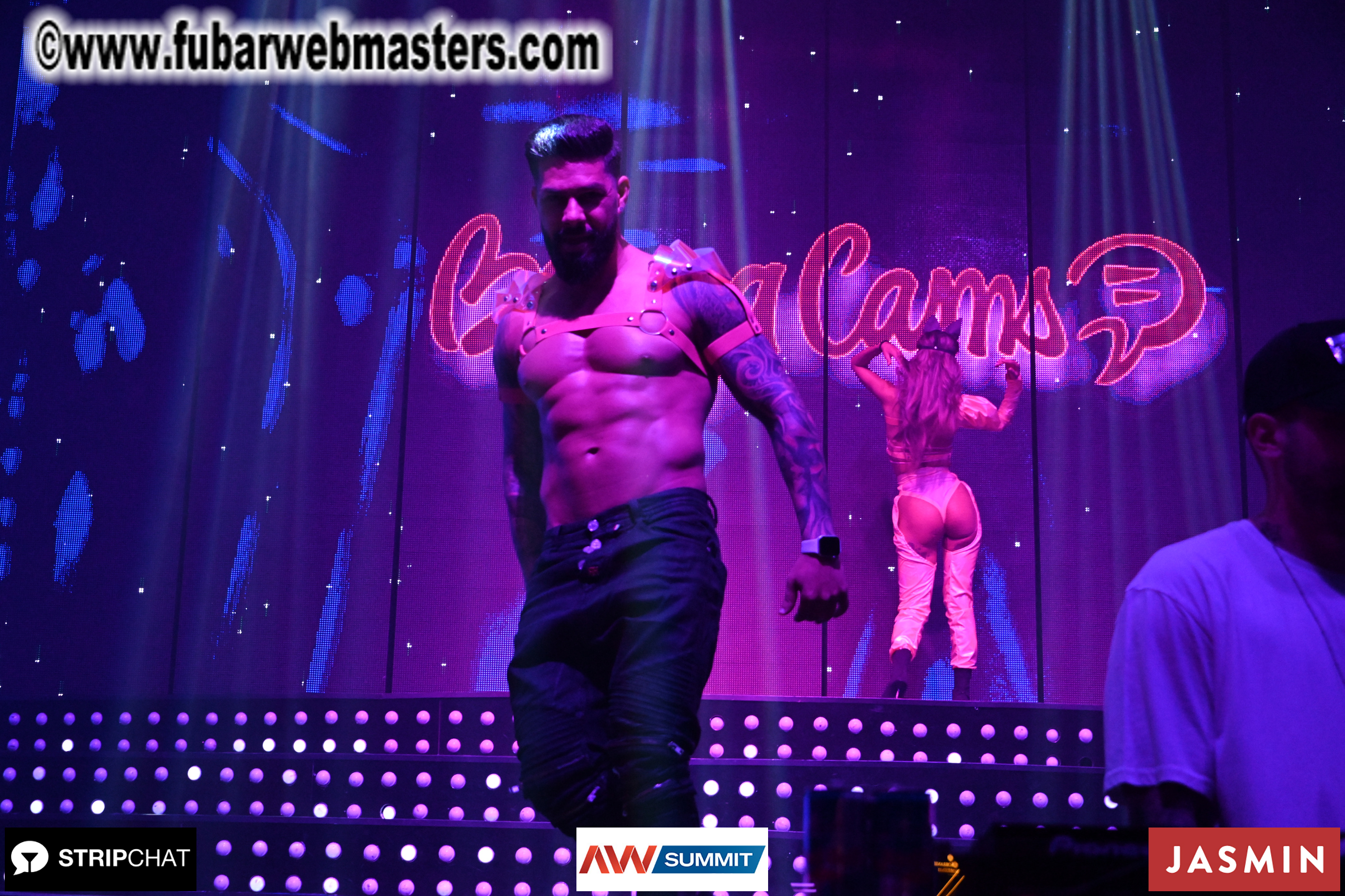 Pink Paradise by BongaCams