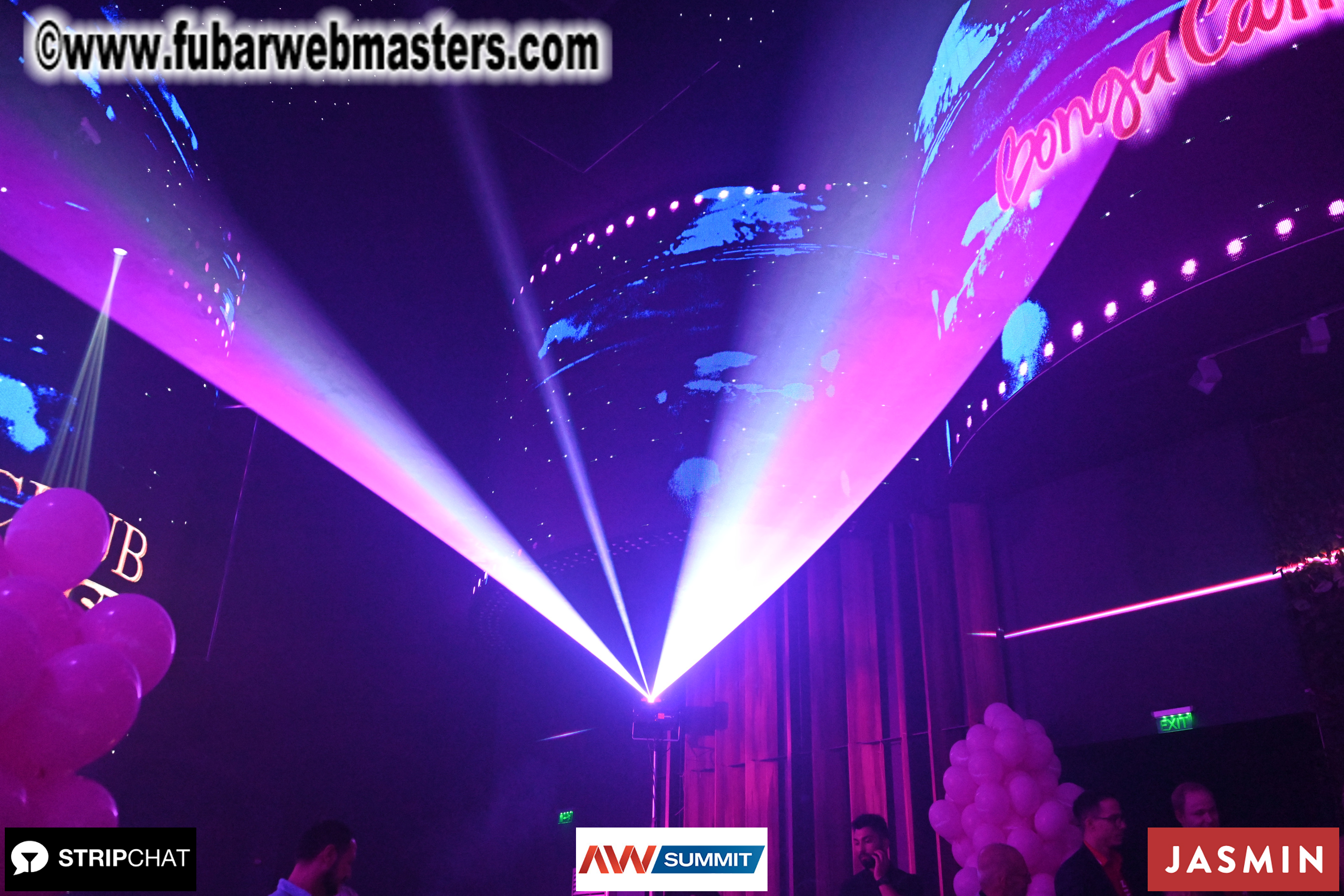 Pink Paradise by BongaCams